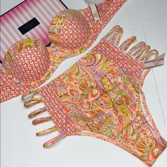 New ❤️ Victoria Secret Swimsuit 2PC 32C/M - Picture 1 of 10